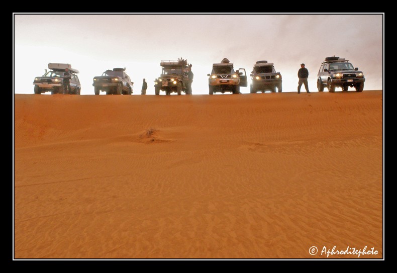 090 Les vehicules prennent la pose des raideurs